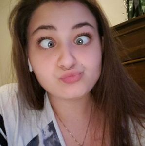 Meet your Posher, Jasmine